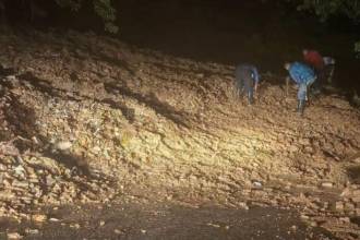 El derrumbe fue ocasionado por las fuertes lluvias del 3 de julio. FOTO: FACEBOOK NP NOTICIAS