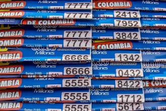 Venta de lotería en el centro de Medellín. FOTO: JUAN ANTONIO SÁNCHEZ 