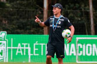 El entrenador Lucas González tendrá que ingeniárselas para no incluir en el once inicial a quienes fueron titulares en el amistoso ante América, en Miami. FOTO: MANUEL SALDARRIAGA