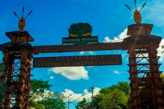 Ingreso de la Hacienda Nápoles. / FOTO: CAMILO SUÁREZ