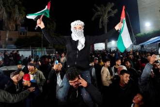 En Gaza hubo celebraciones tras el anuncio. /FOTO: X @RadNalCo