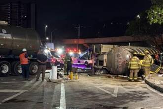 Accidente en la glorieta de Niquía. FOTO: ALCALDÍA DE BELLO