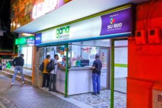 Los chances de la Lotería de Medellín que se juegan en Gana les dio la suerte. FOTO: CORTESÍA 