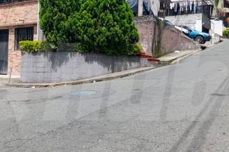 En este lugar encontraron al sujeto con múltiples heridas de bala. /FOTO: Alejandra Morales