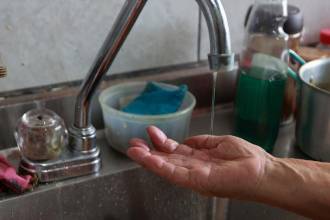 ¡Pilas! La sequía va en serio: anuncian cortes de agua en Medellín