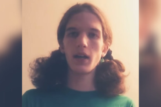 Robin Westman, señalado como responsable del tiroteo en Minneapolis, Estados Unidos. /FOTO: X @DiarioPuebla