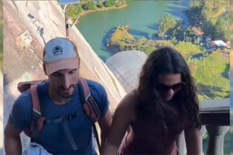 Axel y Mae, turistas franceses que vivieron el terremoto en la Piedra del Peñol. FOTO: CAPTURA DE VIDEO TOMADA DE INSTAGRAM @COUPLEENCAVALE
