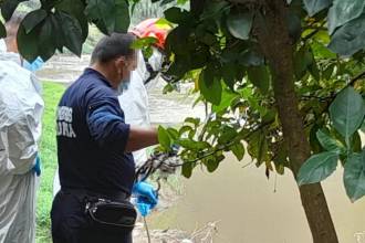 Recuperación de un cuerpo en el río Medellín. FOTO ILUSTRATIVA: ARCHIVO Q’HUBO