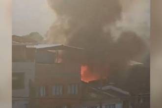 El incendio fue controlado con rapidez y no reportó personas lesionadas. FOTO: CAPTURA DE VIDEO X @RCNMEDELLIN