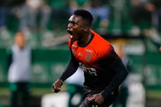 Kevin Viveros en mitad de año salió de Atlético Nacional para Athletico Paranaense. FOTO: INSTAGRAM @kevinviveros9