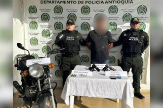 Las autoridades investigan a cuántas personas más este hombre les estaría haciendo lo mismos. FOTO: CORTESÍA POLICÍA ANTIOQUIA