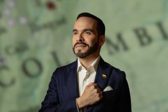 En una transmisión en vivo, dijo que gobernará con las regiones y para las regiones, “con la gente en la provincia”. FOTOS: CANVA (FONDO) Y COLPRENSA