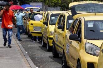 El decreto busca modernizar el sistema, brindar garantías y disminuir trámites a conductores y empresas de transporte. FOTO: JULIO CÉSAR HERRERA