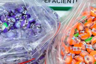 Las drogas que estarían utilizando para vender a las afueras de colegios en Medellín. FOTO: ALCALDÍA DE MEDELLÍN