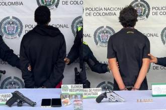 A estos dos sujetos los capturaron por un robo en un local comercial (izq.) y por un atraco del que fue víctima un extranjero (der.), ambos en El Poblado. FOTOS: SECRETARÍA DE SEGURIDAD DE MEDELLÍN 