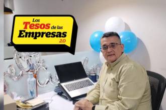 Germán Camacho se despidió de Dislicores agradecido con los dueños y los compañeros, luego de casi dos décadas de trabajar allí. FOTO: CORTESÍA