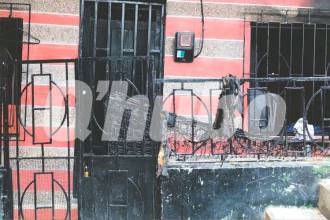 En esta casa del barrio Popular 1 fue donde ocurrió el hecho que será investigado a fondo por solicitud de la familia de la mujer. FOTO: LAURA ROSA JIMÉNEZ V.