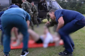 Dos militares heridos durante una asonada en la vereda Siloé del municipio de Villagarzón, departamento del Putumayo. /FOTO: CORTESÍA EJÉRCITO NACIONAL DE COLOMBIA