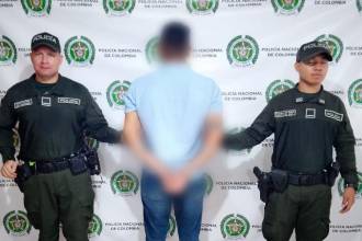 El hombre fue capturado por el Departamento de Policía Urabá. FOTO: CORTESÍA POLICÍA URABÁ
