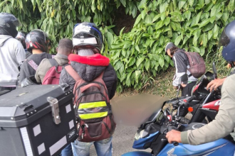 El presunto ladrón quedó muerto en vía pública. / FOTO: DENUNCIAS ANTIOQUIA