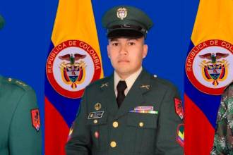 (De izq. a der.) Capitán Juan Pablo Herrera Mazo; sargento segundo Carlos Rojas Otavo; soldado Yoandris Mejía Mejía. /FOTOS: TOMADAS COLPRENSA Y BLU RADIO 