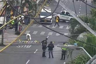 Inspección de organismos encargados en el lugar de la balacera. FOTO: CORTESÍA SECRETARÍA DE SEGURIDAD ENVIGADO