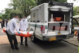 Levantamiento cuerpo sin vida en Tricentenario. FOTO: LAURA ROSA JIMÉNEZ 