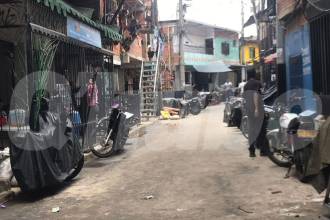 En esta calle del sector El Oasis, en Moravia, fue donde ocurrió el crimen de Sebastián Fernández Ríos, quien intentó evitar el escape del presunto homicida. FOTO: LAURA ROSA JIMÉNEZ VALENCIA