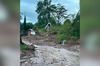 Deslizamiento en la vía Andes - Jardín. 
