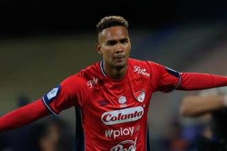 Diego Moreno entró y le salvó la noche al Medellín con un gol que le rescató un triunfo que se veía lejos por lo mostrado en los 90 minutos. FOTO: CAMILO SUÁREZ