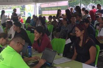 Si no tiene empleo y vive en este municipio o en el sur del área metropolitana aproveche esta jornada para que se postule a las vacantes disponibles y encuentre trabajo. / FOTO: CORTESÍA COMFENALCO