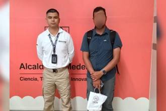 Peruano inadmitido en Rionegro. FOTO: MIGRACIÓN COLOMBIA 