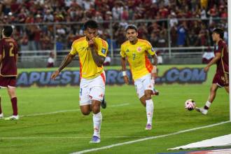 Luis Suárez anotó 4 de los 6 goles. /FOTO: FCF