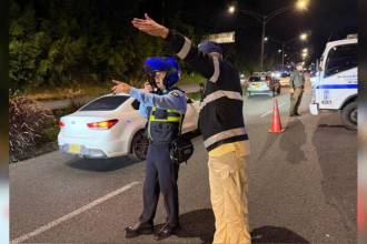 En la llamada alborada, el Tránsito intensificó los controles de movilidad. FOTO: CORTESÍA ALCALDÍA DE MEDELLÍN.