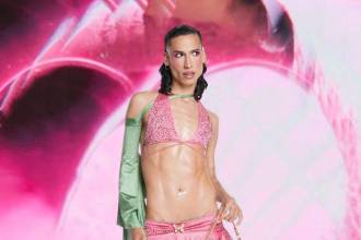 Con sus pintas dosmileras, Juandy es una muejr trans que ama hacer reír a otros y romantizar su vida. FOTOS: DIEGO CASTILLO Y ANDERSON ARIAS