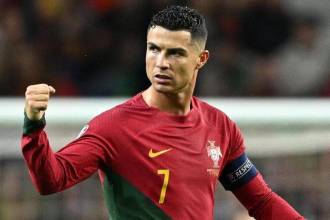 A sus 40 años, Cristiano Ronaldo no se cansa de superar récords. El portugués es toda una leyenda del fútbol mundial. / FOTO: UEFA