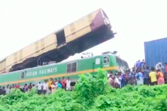 Las autoridades todavía buscan víctimas del choque. / FOTO: CAPTURA DE PANTALLA