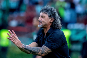 EN VIDEO: ¡Fuerza, profe! Leonel Álvarez pidió oración por su mamá