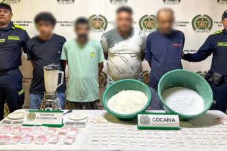 Red criminal que distribuía droga en los alrededores de zona escolar en el barrio Santa Lucía. FOTO: POLICÍA METROPOLITANA VALLE DE ABURRÁ 