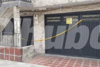 En esta vivienda fue hallada sin vida la mujer. FOTO: GUILLERMO OSPINA MUÑOZ