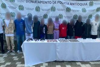 Once de los capturados tenía una orden judicial en su contra. FOTO: POLICÍA ANTIOQUIA