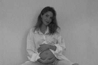 El anuncio se hizo durante una función de ‘Las bartenders’ y después en sus redes sociales. FOTOS: FACEBOOK MARIANA GÓMEZ