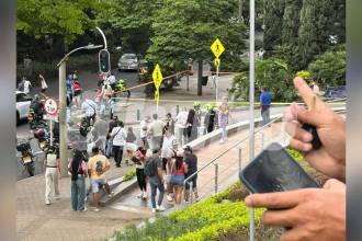 El lugar fue acordonado por las autoridades y agentes de la Sijín de la Policía se encargaron de las labores judiciales. /FOTO: CORTESÍA
