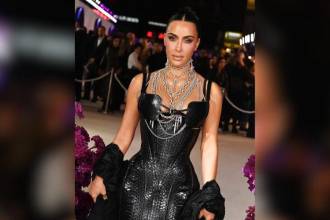 Kim Kardashian debuta como protagonista en su nueva serie ‘All’s Fair’, que será estrenada el próximo 4 de noviembre en Disney+. / FOTO: @kimkardashian