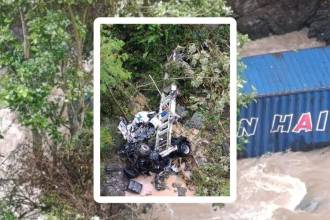 Así terminó la tractomula en la vía a Occidente. / FOTO: JULIO CÉSAR HERRERA