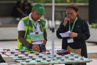 Puesto de venta de loterías y chance en Medellín. / FOTO: MANUEL SALDARRIAGA