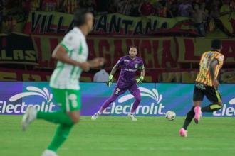 David Ospina tuvo 3 atajadas fundamentales para evitar una goleada del Pereira. /FOTO: CORTESÍA NACIONAL