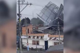 La emergencia quedó registrada en videos que fueron compartidos posteriormente en redes. FOTO: FACEBOOK TAN PAISA TV
