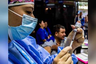 Jornada de vacunación contra la fiebre amarilla. FOTO: JULIO CÉSAR HERRERA