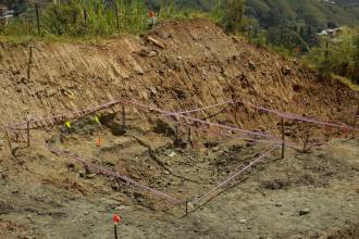 En La Escombrera los equipos forenses han excavado hasta 15 metros de profundidad. /FOTO: UBPD